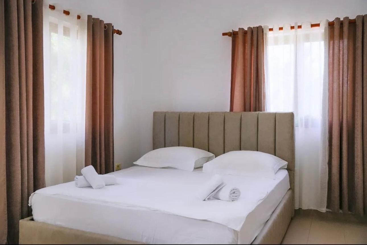 Hotel Kaci Велипойе Экстерьер фото